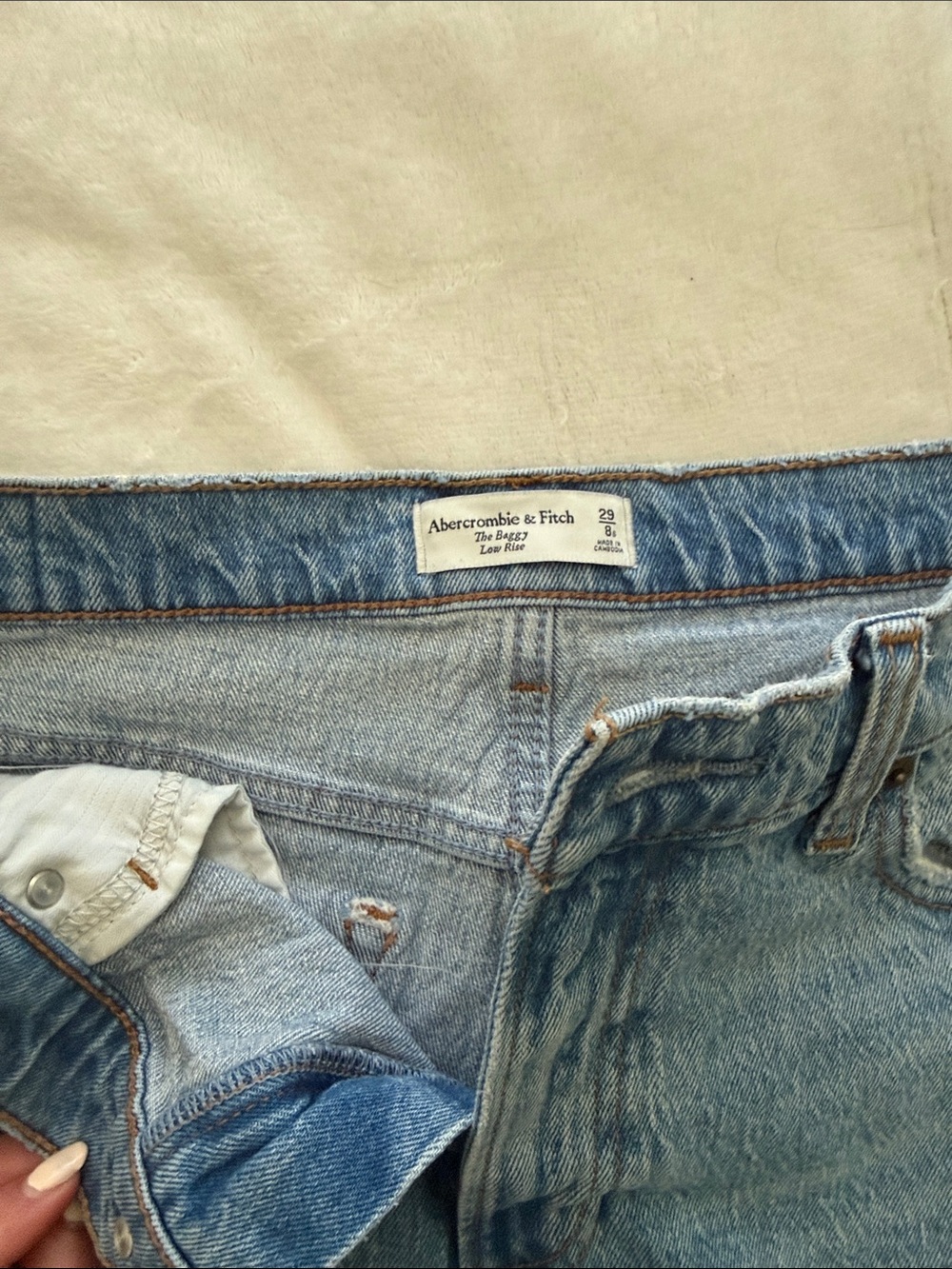 Abercrombie & Fitch Baggy Low Rise Jean